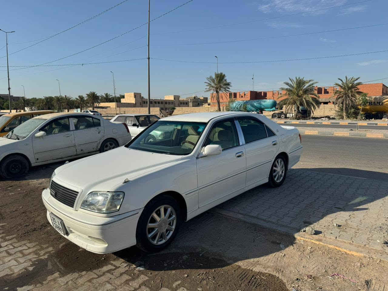 السلام عليكم..

ملكه موديل 2000 رقم كركوك نكليزي مداور ثاني يوم سنويه ل 30 ..3 دگم كرستال شاصي 75 ديفور الجبير .. مكينه وگير وتبريد مكفولات ..حداديه جديده. مكفوله گص ونقل جثه وضربه قويه.السعر 135 وبيه مجال 

مكاني النجف الاشرف ناحية العباسيه رقمي ‏‪***********‬‏
