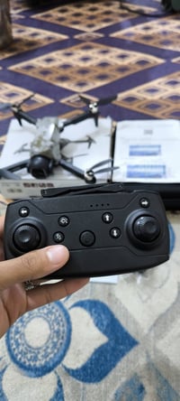 درون جديد للبيع نوع S25 المواصفات المدى 500 متر حقيقي ارتفاع 120 متر ك...