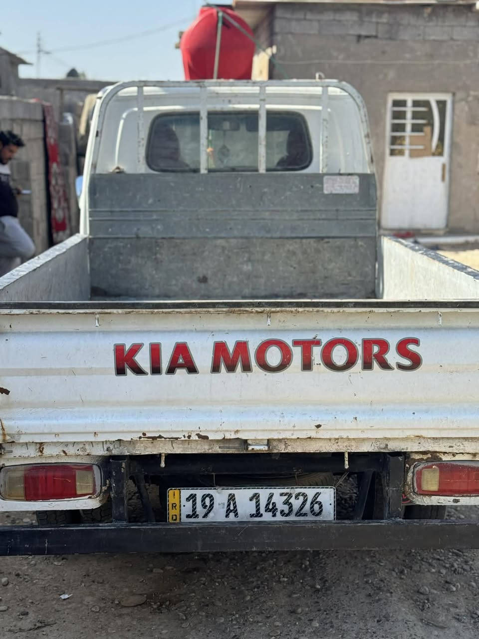 ام عيون للبيع جاهزا موديل ٢٠٠٢بسمي رقم انكليزي ٧٠ وبيه حك الجيه للتواصل هاذا رقمي ***********
