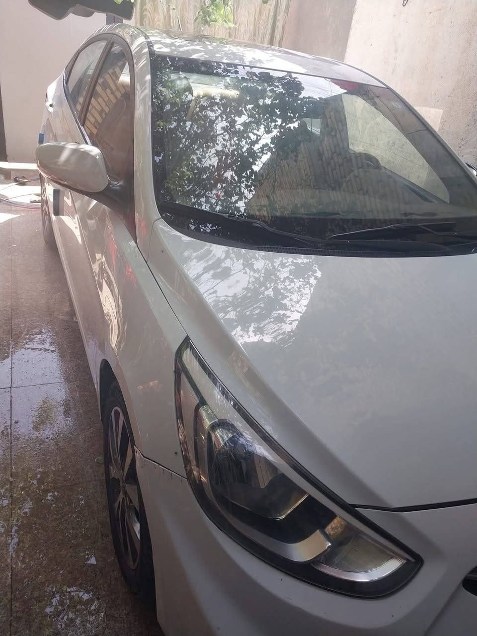 اكسنت 2016محرك 1600 دوش وارد خليجي رقمها ميسان السعر 118 وبيه مجال بسيط التواصل ***********
