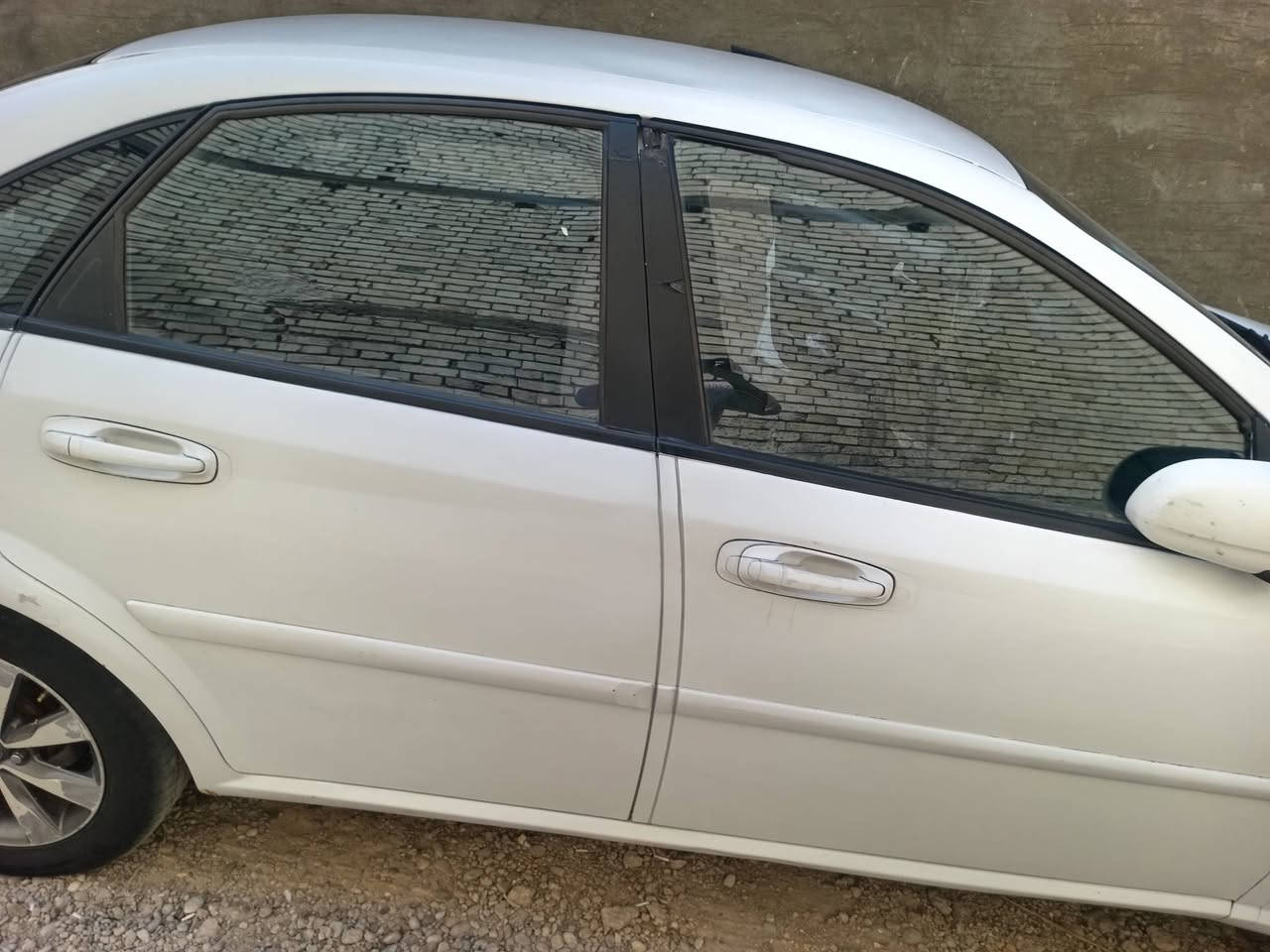 اوبتره2011 للبيع مكينه وكير تمام  تبريد وحداديه جيد جدا قطعتين صبغ سنويه باسمي رقمي ***********
