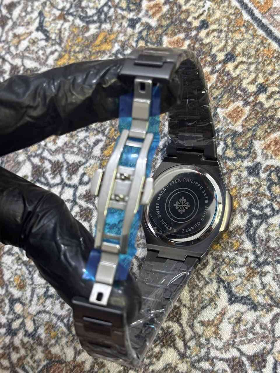 ⌚️ ساعة باتك فيليب رجالية ستايل فاخر – تصميم ملكي وأنيق
• هيكل وسوار ستانلس ستيل بالكامل
• قرص بلون فضي راقي مع عرض تاريخ
• زجاج صافي مقاوم للخدش
• تصميم مميز يلفت الانتباه ومناسب للرسمي والكاجوال
• ثقيلة وفخمة على اليد ✨

💰 السعر:25,000 فقط
🚚 التوصيل مجاني لكل المحافظات

للطلب راسلنا خاص 📩 الكمية محدودة:


**إذا كنت صاحب هذا الإعلان وتريد حذفه لأي سبب، رجاءا أرسل رسالة إلى الدعم الفني**