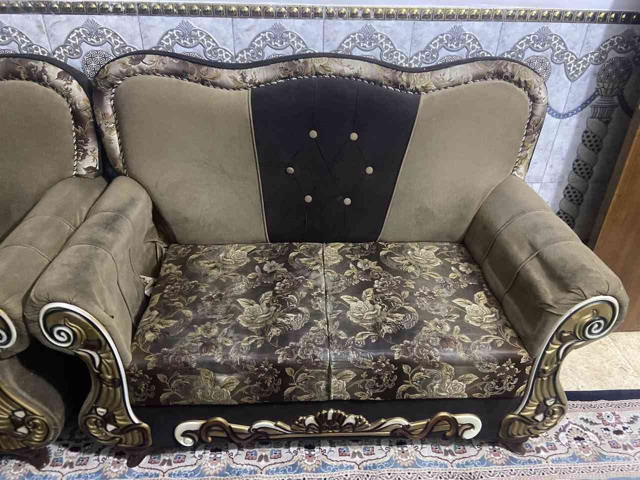 مرحبا تخم ملكي للبيع مكون من اسكملي نفر واحد عدد 2وام ثلاث نفرات 2وأم  نفرين عدد1 التخم جديد ونضيف ومرتب بس يرلادله كم تعديلات وترتيبات سعر 350 وبي مجال  اي استفسار خاص


**إذا كنت صاحب هذا الإعلان وتريد حذفه لأي سبب، رجاءا أرسل رسالة إلى الدعم الفني**