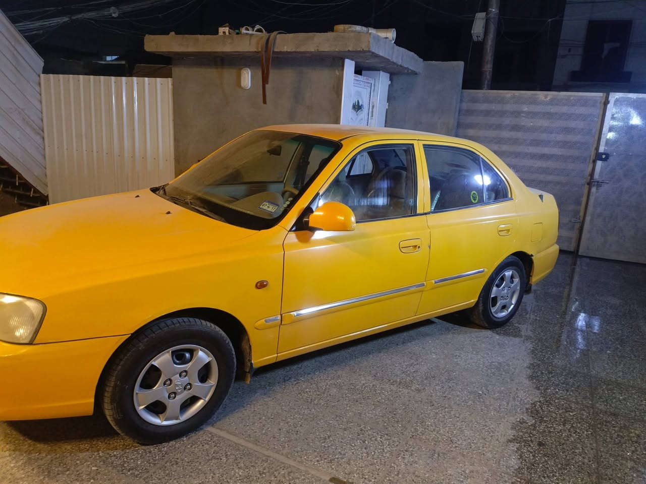 السلام عليكم فيرنا موديل 2015 سياره ما معوده مصفره هي وغرامات عنوان بغداد السعر 72هاتف ***********
