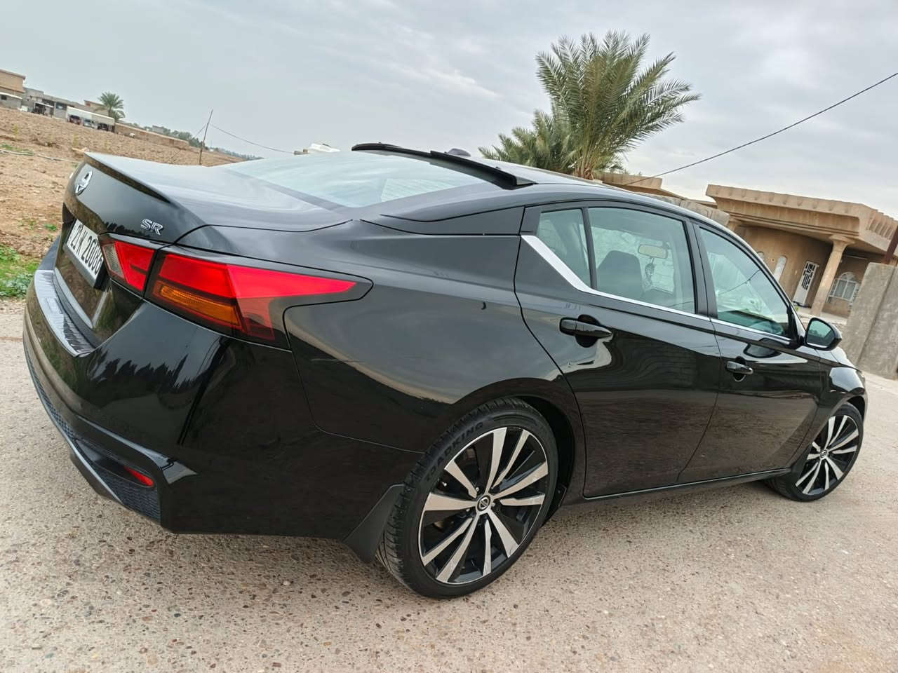 السلام عليكم التيما موديل 2019مواصفات SR
صورة حادث موجوده حادثه حيل حلو بجم كبس
ماشية 65ميل 
بيه قطعتين صبغ جاملغ وباب 
رقم وسنوية جديد شرط تحويل
مكان سيارة بغداد
محرك وكير بشرط
السعر 145 وبيه مجال
للاتصال ***********
