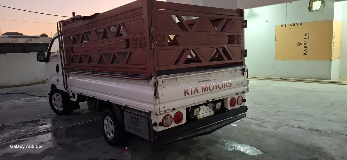 السلام عليكم 
للبيع فقط 
موديل ٢٠١٤  مسكر 
رقم مثنى 17 
جاهزة 
لوحات وسنوية وضريبة 
محرك بدون تنقيص شرط التراي 
بدون صبغ اي قطعة 
السعر ١١٥ قابل للتفاوض 
المكان السماوة المركز 
الاستفسار على الواتساب او الاتصال على الرقم 
***********
ملاحظة تباع السيارة بدون محجر
