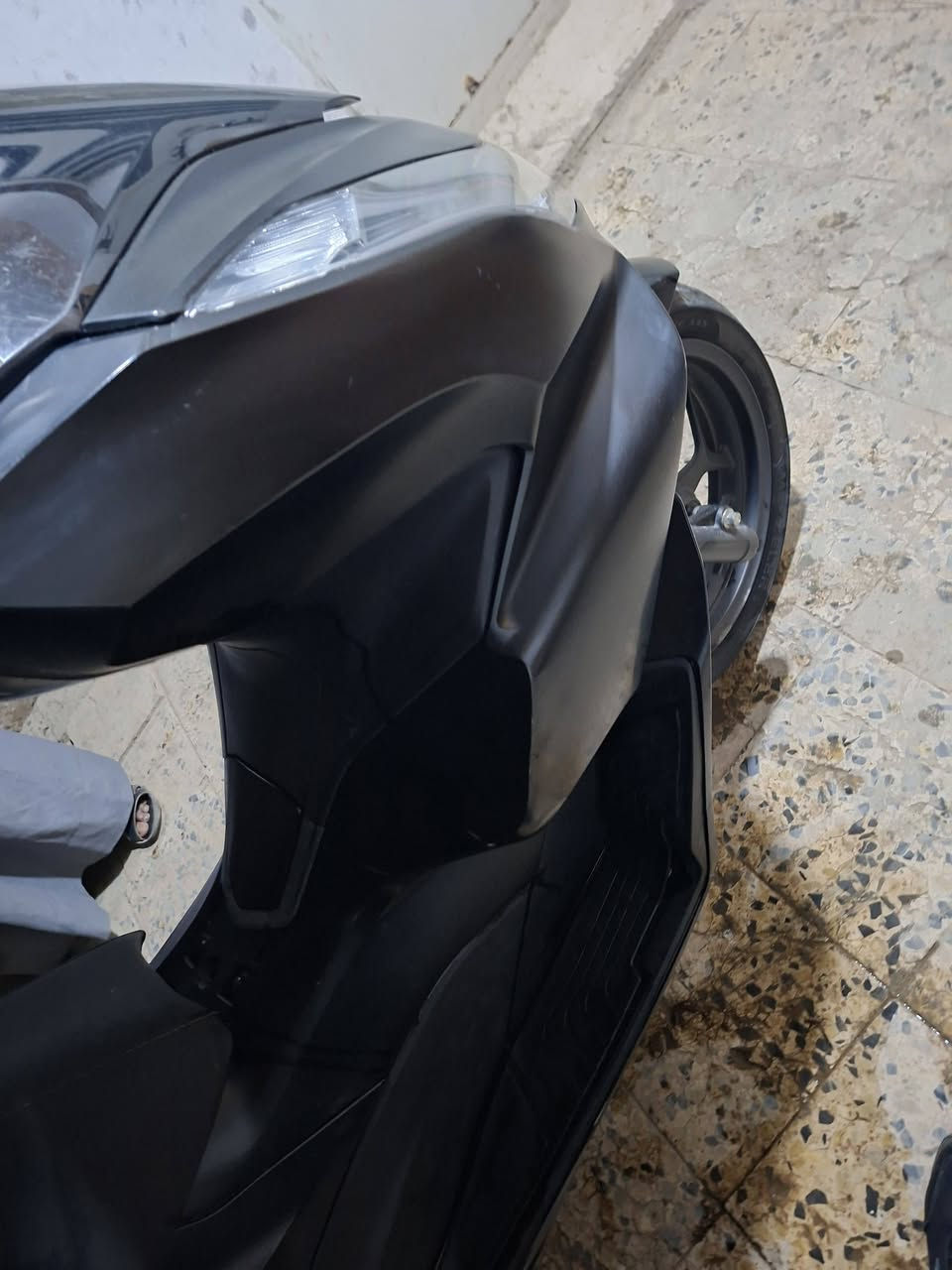 سلام عليكم دراجه لبيع بس اكس جيل الربع اي نقص مابيه مكاني الكاظميه ***********
