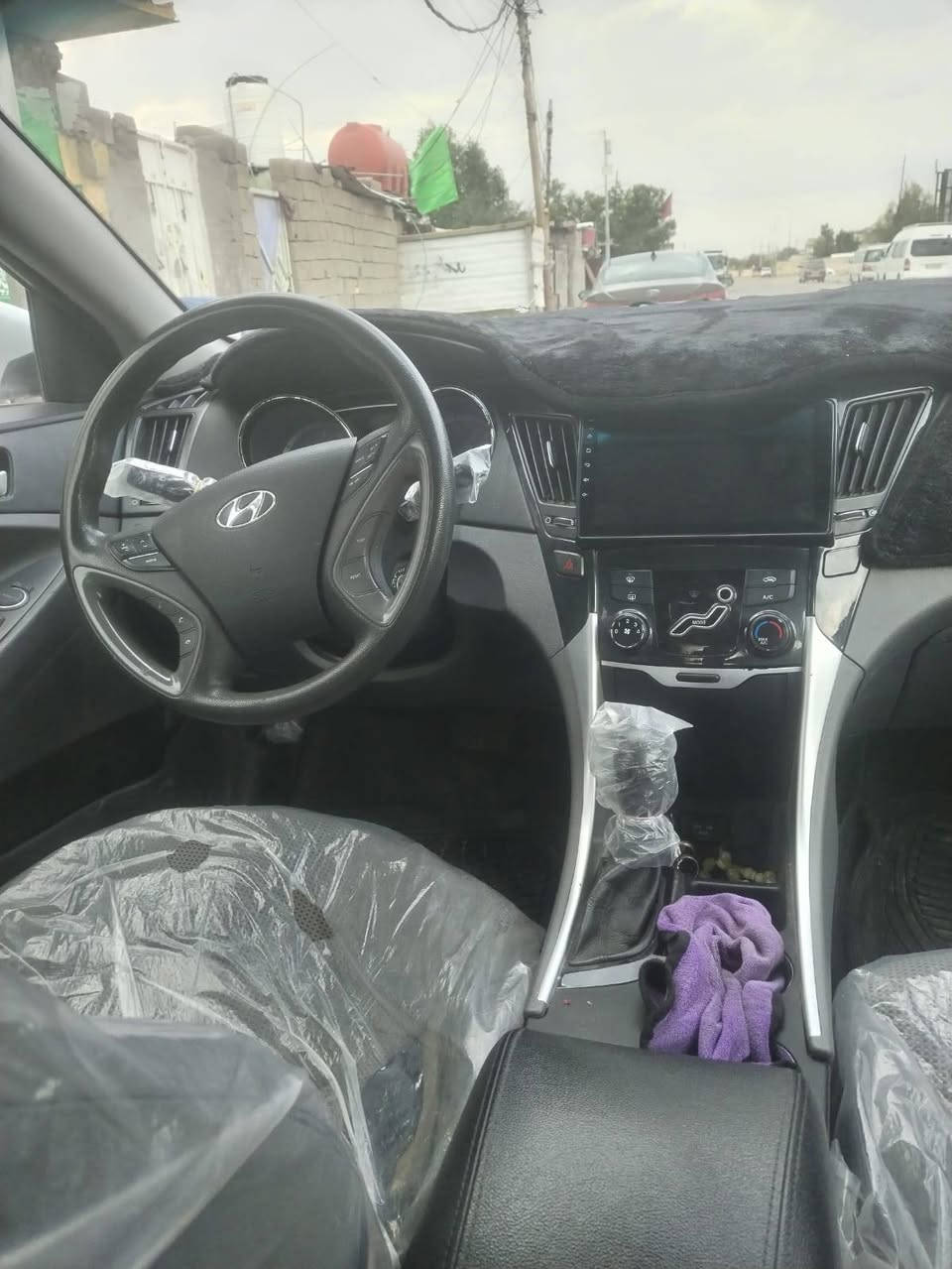 السلام عليكم
سوناتا. مديل2014 ادوات رقم وسنوية كصة جنطة العنوان (البصرة) 
رقم هاتف ***********
