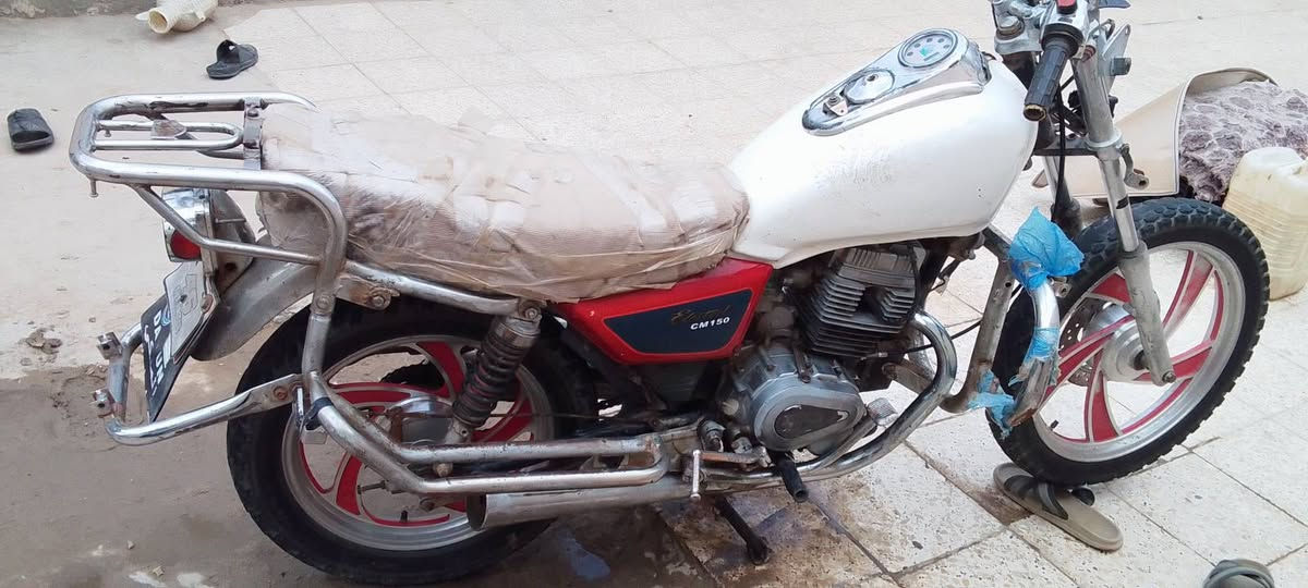 دراجه للبيع سعر 300 بيه مجال هذا رقم صاحب ادراجه ***********

