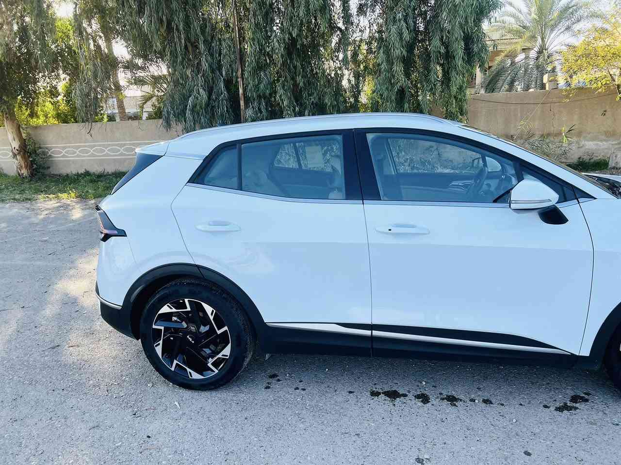 سبورتج ٢٠٢٣ مكفوله كفاله عامه من البارد والصبغ فول عده البنرومه  ماشيه ٥٥ رقم بغداد انكليزي هزه ورقم جديد سياره كلش نضيفه السعر ٢٠٩ وبيها مجال بسيط للاستفسار *********** او *********** مكلف بنشر اتصل
