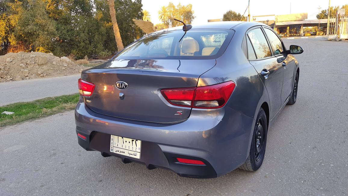 كيا ريو 2019 وارد امريكي 
حادث جانبي بدون ايربلك سياره  جاهزه بدون نقص نضيفه  رقم انكليزي بأسمي سنويه وهزه جديده
دكمه سبورت تحكم جهتين 
تخم تاير جديد 
ماشيه 76 الف ميل ديوانية, القادسية


**إذا كنت صاحب هذا الإعلان وتريد حذفه لأي سبب، رجاءا أرسل رسالة إلى الدعم الفني**