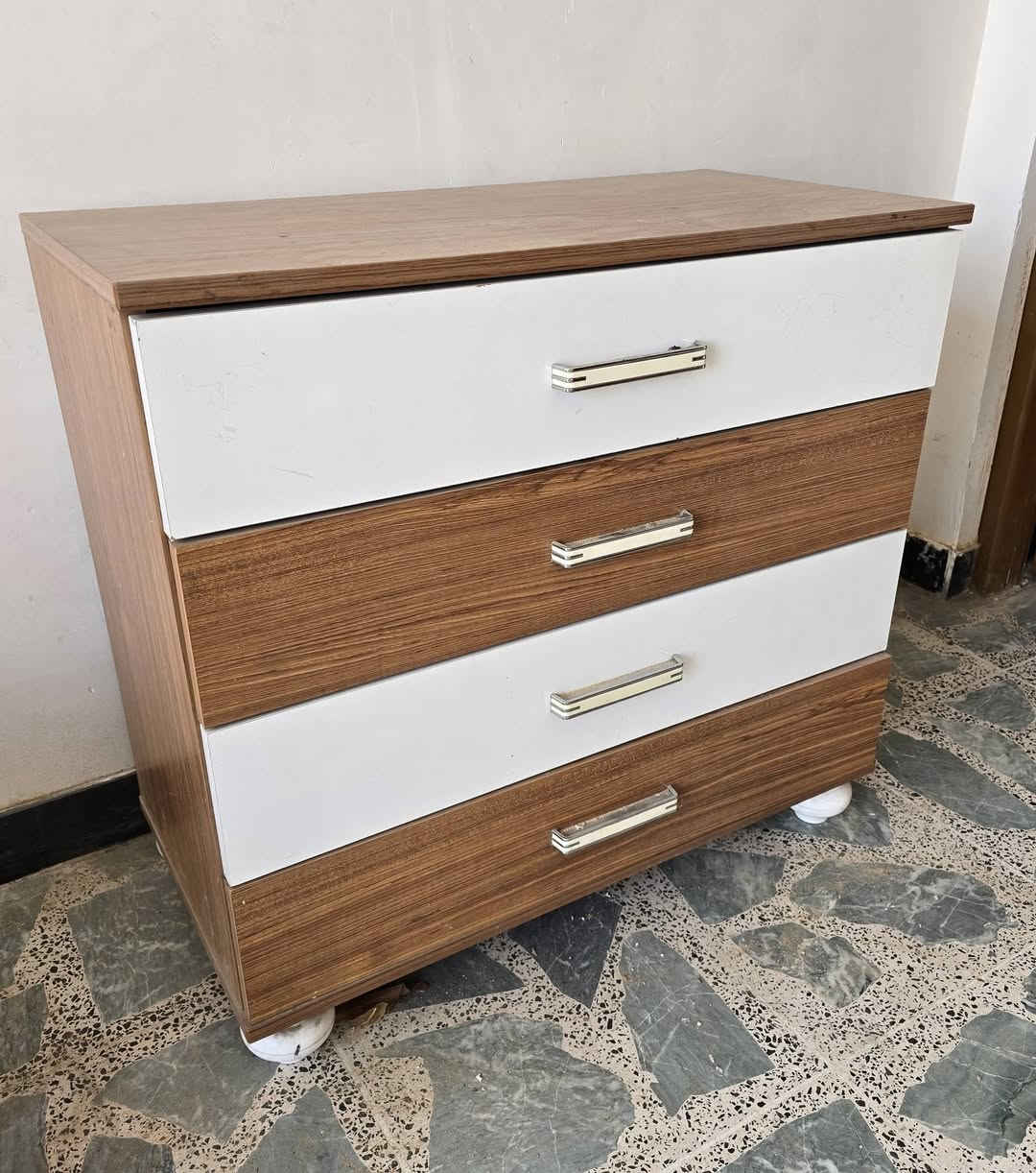 اثاث مستعمل للبيع
العنوان بغداد الكرخ


**إذا كنت صاحب هذا الإعلان وتريد حذفه لأي سبب، رجاءا أرسل رسالة إلى الدعم الفني**