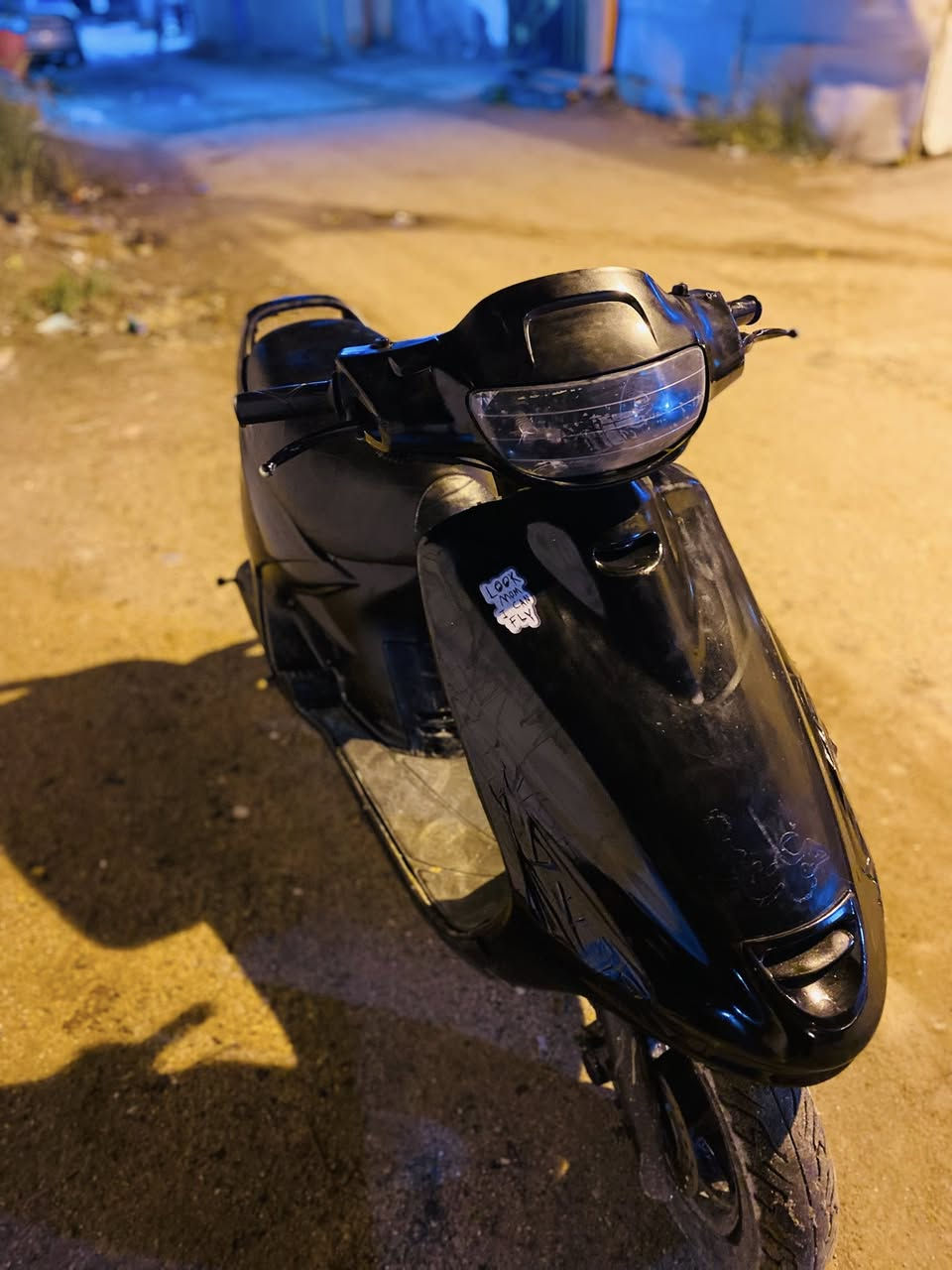 دراجه فراشه للبيع سعر450بيهه مجال قليل دراجه نضيفه كهربائيات كلهه شغاله تجي وتفحص***********واتساب
