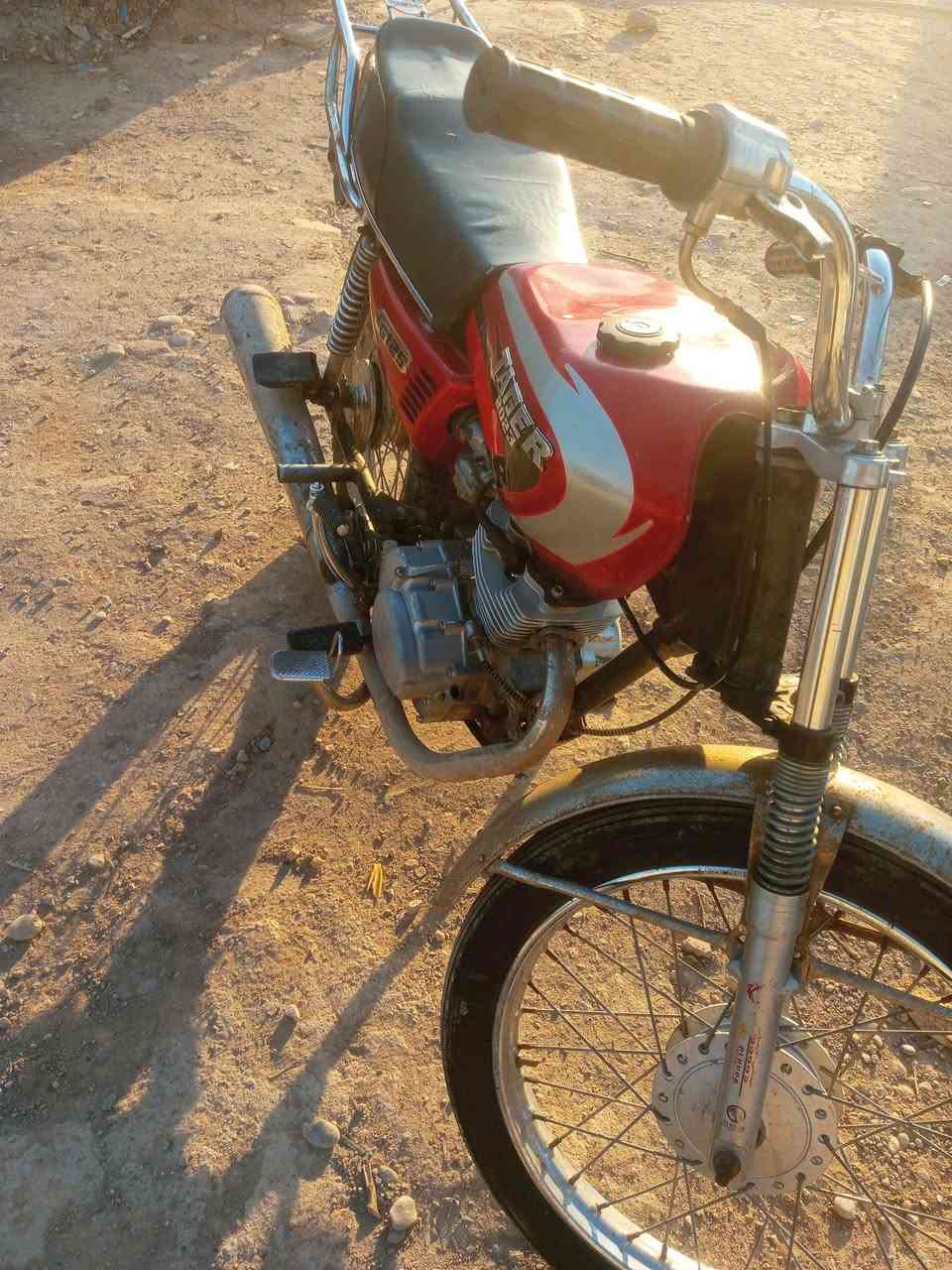 اسلامو عليكم شباب عدي هذه المطور  لل بيع والله لو ممتوزي فله ابيعو    مطور مكينه 2020لل بيع   مكاني موصل غوسيات  السعر 280.وبي مجال بصيط.  تحياتي


**إذا كنت صاحب هذا الإعلان وتريد حذفه لأي سبب، رجاءا أرسل رسالة إلى الدعم الفني**