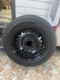 عندي هذا الويل عادي حجم ١٥ و تخم تاير نظيف رايد مراوس وي ويل حجم ١٧ او...