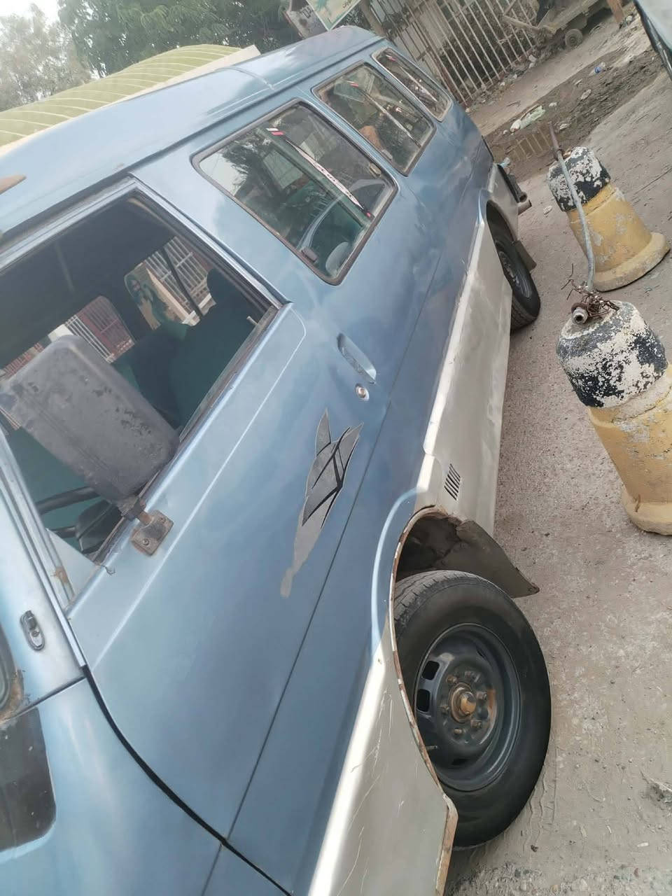 سلام عليكم كيا اسيا جاهزه بس المكينه بيه تنقيص كير حداديه تخم تاير كهربائيات غرفته حلوه  موديل 95 سنويه ل30 بسمي تريد تحويل تريد وكاله 
مكان ديوانيه الرقم ***********
