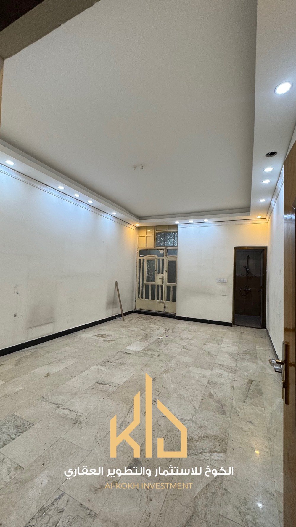 � بيت للإيجار – السيدية 

 • المساحة: 100 م²
 • عدد الطوابق: 3 طوابق 
 • التفاصيل:�
 ◦ 4 غرف نوم (سويتات) 
 ◦ صالة
 ◦ مطبخ
 ◦ خدمات صحية عدد 3
 • 
 • الاستخدام: سكني فقط
 • الموقع: السيدية – خلف شارع المركز
 • سعر الإيجار: مليون دينار عراقي

📞 للاستفسار: ***********
🏢 الكوخ للتطوير العقاري