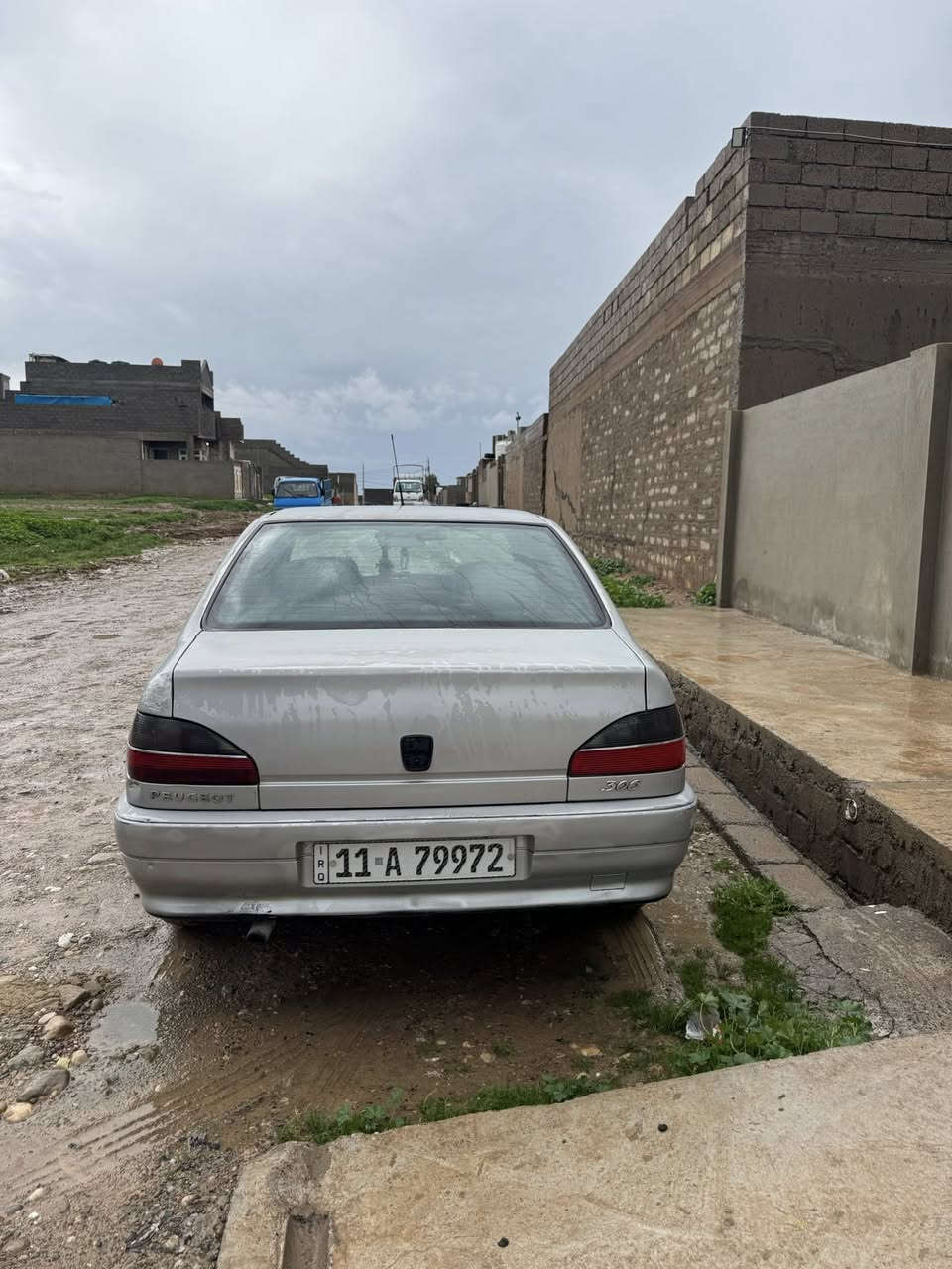 السلام عليكم من رخصة اخوتي 

بيجو  للبيع ٣٠٦  ٢٠٠٢ 

كير مكينة شرط السيارة بأسمي تحويل ثاني يوم هزه
وسنويه ولوحات كله جديده 

 بدون حادث وصبغ بيها جراد مثل موضح أمامكم بلصور

طخم امامي خلفي جديد  فريز تبريد جديد راديتر تدفئه جديد السياره خير من الله  

السعر ٤٠ وبيها مجال بسيط 

للستفسار والتواصل *********** 
***********
