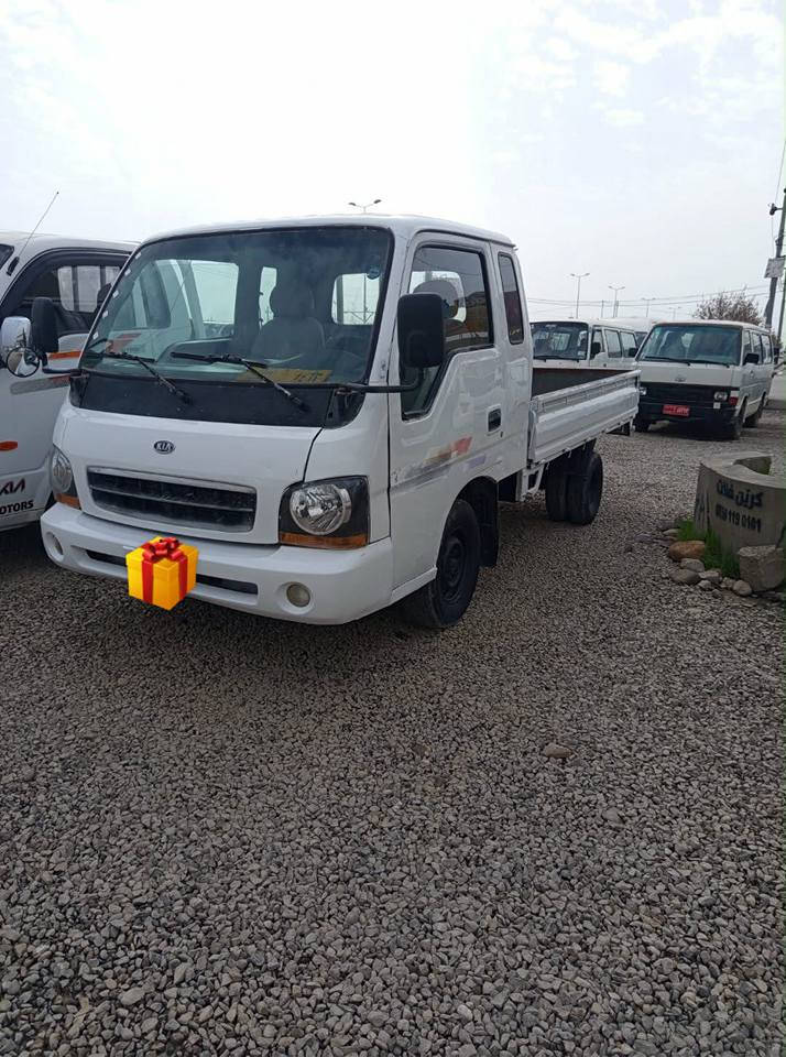 کیا ئەبوعیون مۆدیل ٢٠٠٢ ئارم پلاستک هەولێر مەکینە گێر ئەکسل بەشەرت شانسی بەشەرت  ویل و تیای دواوەی کراوە بە ١٣ بۆ بار ناو بۆدی تێێدایە داحمو لدراوی نیەگەرمیو کارەبای کامل ئیش دەکات تا گێچەکانیشی کامل کراوە بۆ ژێر ئیش .
نرخی ٥٨ گەلا
ژ.م *********** السليمانية, العراق
