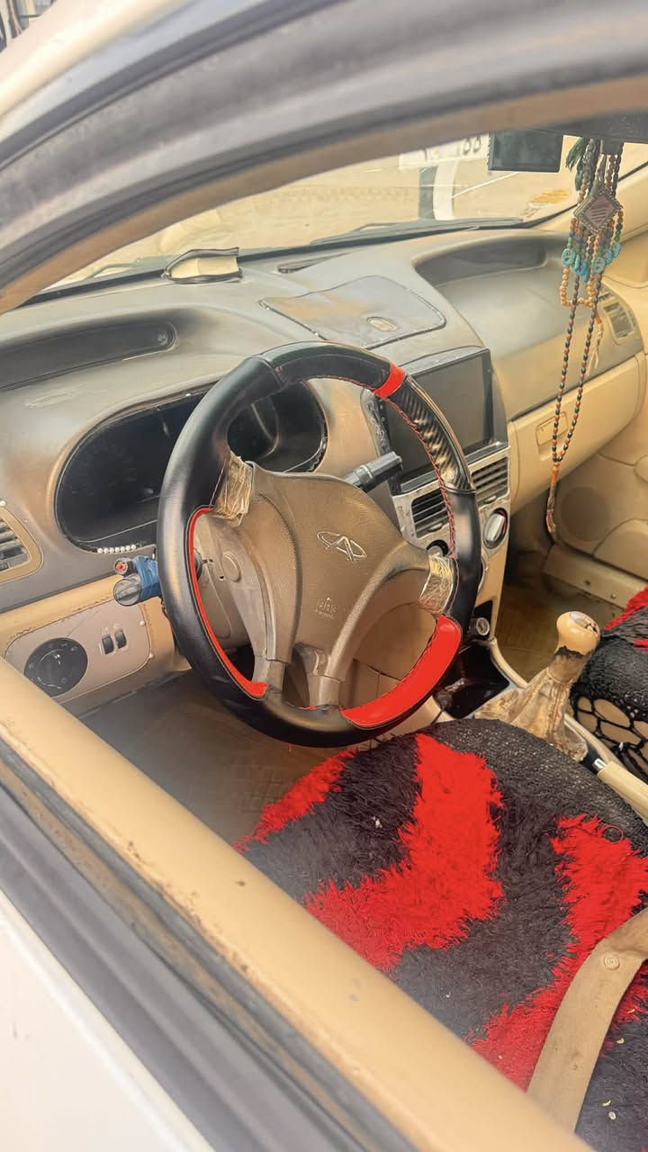 للبيع مكان حي اور لغرامه عل مشتري نهايته ٢٠  سياره باسمي  لاتصال عل رقم ***********
