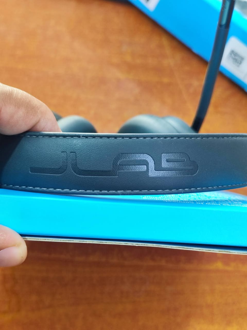 سماعه j-Lab go work 2
صوت يخبل ونظامين بلوتوث وتوصاله
السعر 30 الف


**إذا كنت صاحب هذا الإعلان وتريد حذفه لأي سبب، رجاءا أرسل رسالة إلى الدعم الفني**