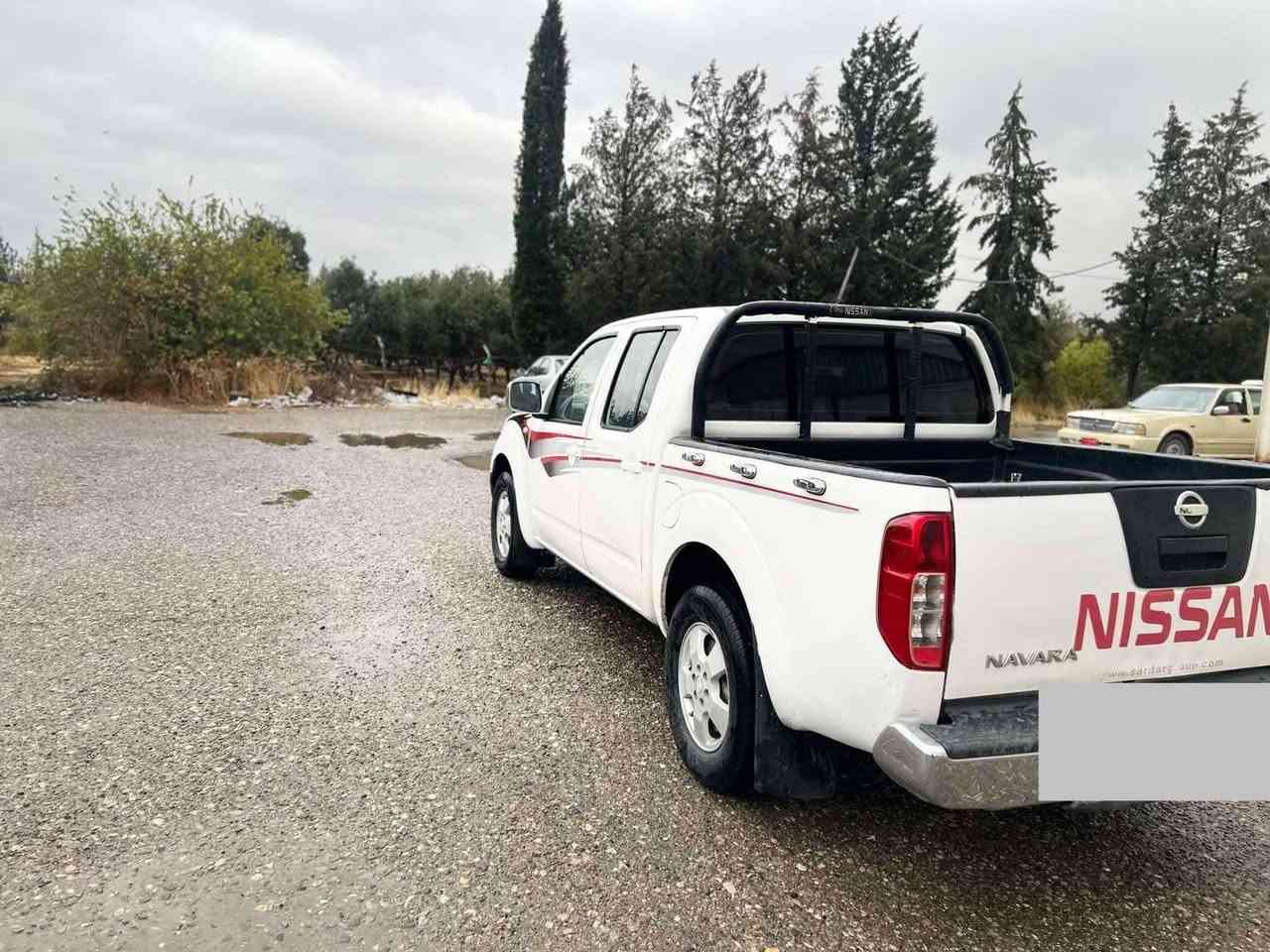 سلام عليكم....
 نيسان نيفارا موديل 2013  خليجى لووك  . 
 ***********...
سياره بيها 5 قطع سبوغ علمود شوخط بيدون ضرر بيدون تبديل بيدون ده عم شرط .....
سيارة دينار مصرف مابي
كلشي جديد و كامل .. 
، كير شرط.گاردن اكسل شرط. صدر لووك . كهربائي كامل شغال  
رقم سليمانيه شرط تحويل و وكالة.
 مكينه بدون صرف بيدون بوخار .
***********
***********
سعر  مناسب  خابر  تدلل....
.....................................................
نيسان نيفاره موديل 2013 خليجي 
سه ياره كه 5 په له  سبوغ بى گوراو بى ليدراو بى ده عم....
سه ياره كه پاكه و مالى دوسته ..
هه موو گيانى شرط ...
كير و مه كينه شرط . تا خم پيشى  تازه چاك كراوه . تايه ى تازه يه . كهر بايى هه مووى ايش اكا ..... أربيل, العراق
