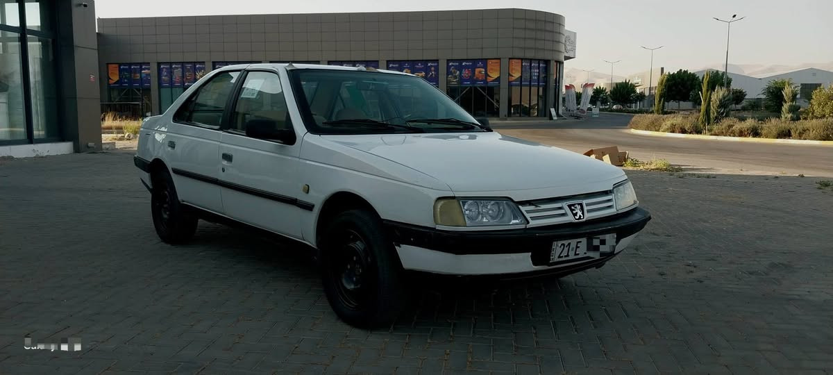بەناوی خوا
***********_***********
ئۆتۆمبێلی جۆری بیجۆ405 ـGLX موديل 2009
 سەیارەکە گراین شەفتەومەرغوبەسەنەوی وڕەقەم تازە تەبرید ساردو گەرم بەشەرت  دووجام کارەبا 
  (شار سلێمانی) تەحویل وغرامە بەشەرت
نرخی37وەرەقەو مەجال پەیوەندی بکە لەخزمەتام
۰۷۷۰۳٦۰٤۷۲۱..۰۷٥۱۱۳٨۱۳۳۲ ڤایبەر واتسئاپ السليمانية, العراق
