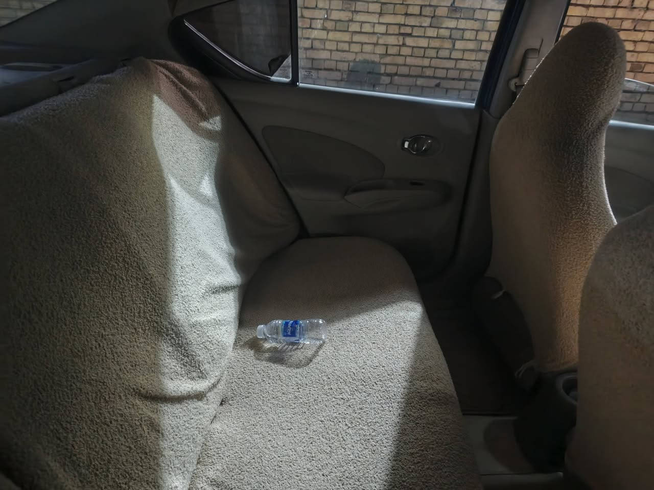 السلام عليكم نيسان فيرسا موديل 15سياره جاهزه لآخر حبايه رقم ذي قار دولي بسمي تحويل مباشر عليه ادامه حداديه وصدر عامه تخم تاير للبيع أو مراوس بكيا صول السعر 95 بيه مجال تفاصيل أكثر خاص متوفر أو وات ساب ***********
