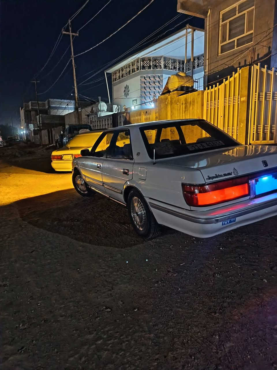 هارتوب موديل ٩٠ للبيع
يسره بلاد بلاد
مكفوله من الضربه والاصوليات
رقمهه بغداد بسمي الجديد مداور ثاني يوم
السنويه جديد 2031
تبريد قطعتين
حداديه جيده
كهربائيات شغالات
سعرهه 48 وبيه مجال 
انتصل برقم هاتف***********
