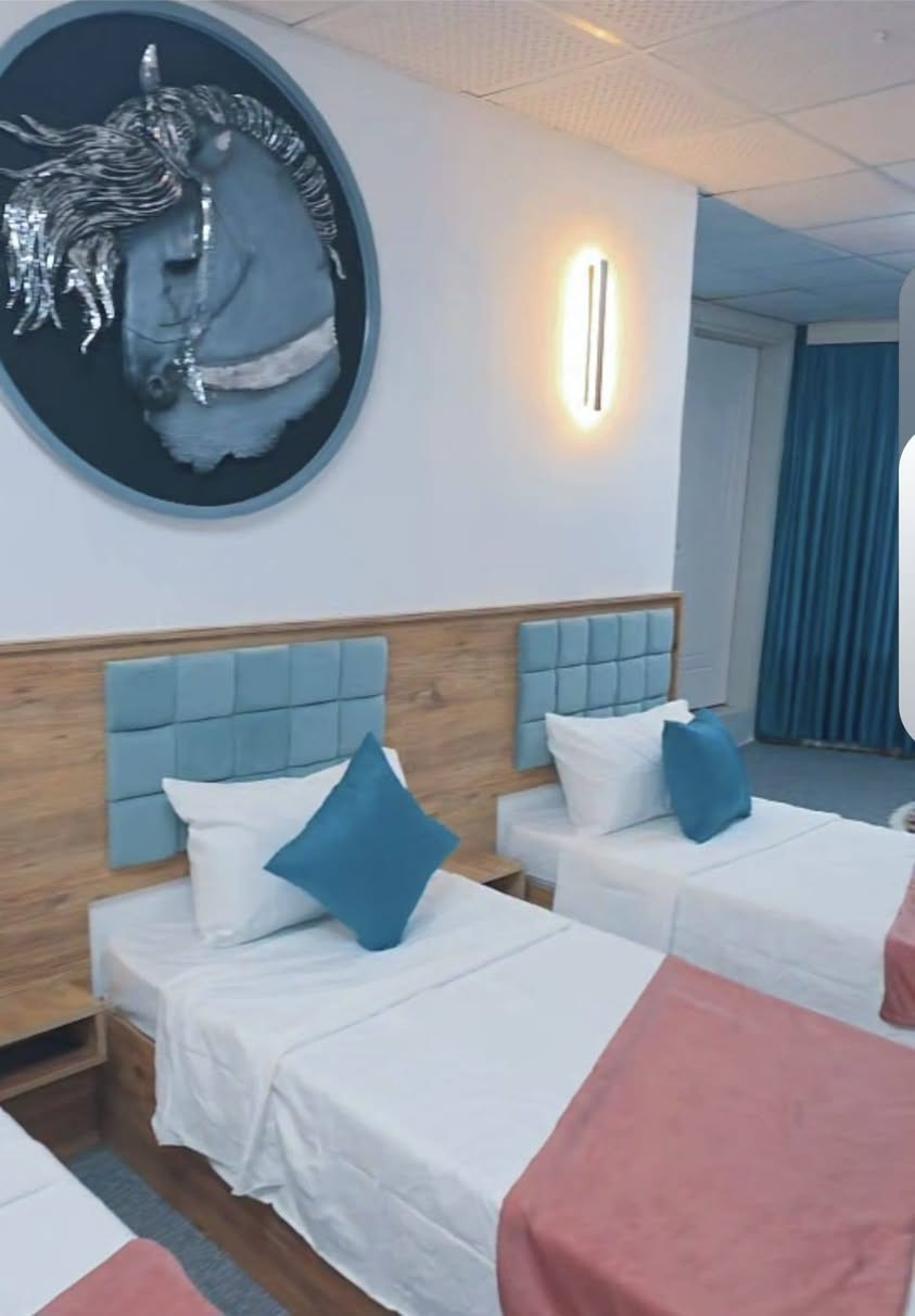 مارينا فيو يرحّب بضيوفه الكرام في شهر رمضان المبارك،
وقد تم إعداد وجبتي الإفطار والسحور.
كهرباء على مدار 24 ساعة
موقف سيارات مجاني
نظام تبريد وتدفئة
ماء ساخن
سعر الشخص فقط 10,000 دينار
العنوان: السليمانية – قرب حديقة آزادي
رقم الهاتف: ***********
