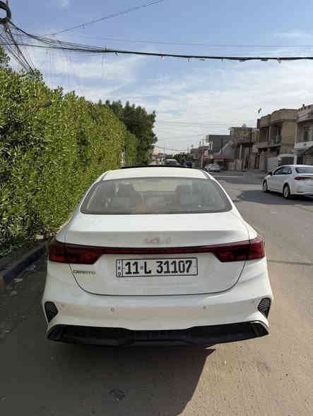 السلام عليكم
سيراتو 2024
محرك 2000 
ماشية 40 الف كم 
مكفولة كفالة عامة 
فول مواصفات :
سلايت( فتحة) /ويل كب / تبريد قطعتين / مري شفط / تحكمات وبعد بيها هواي مواصفات 
رقم بغداد تحويل مباشر 
مكاني بغداد جانب الكرخ قرب تقاطع درويش 
*********** السعر 192
