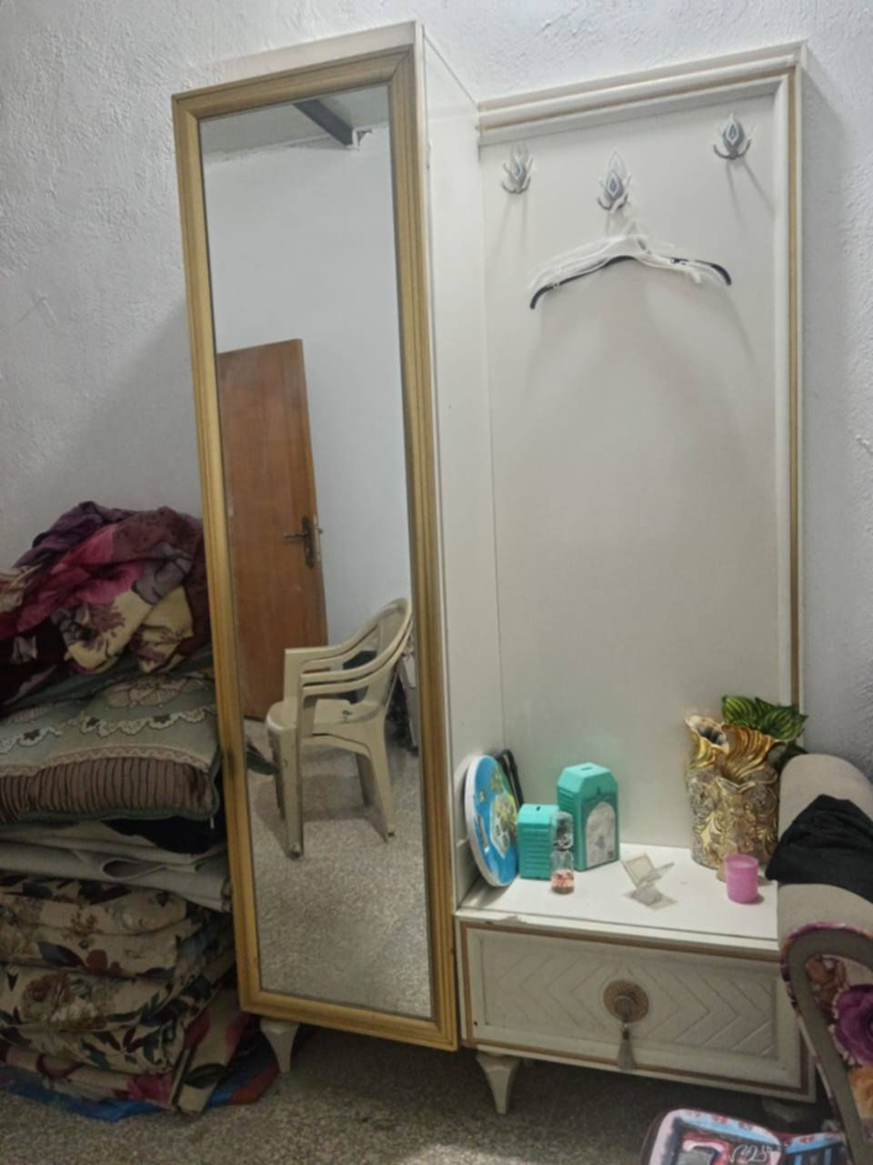 غرفه تركيه نظيفه جدا تسع قطع مكاني نجف حي السلام سعرها 500 وبيها مجال شراي يتفضل خاص


**إذا كنت صاحب هذا الإعلان وتريد حذفه لأي سبب، رجاءا أرسل رسالة إلى الدعم الفني**