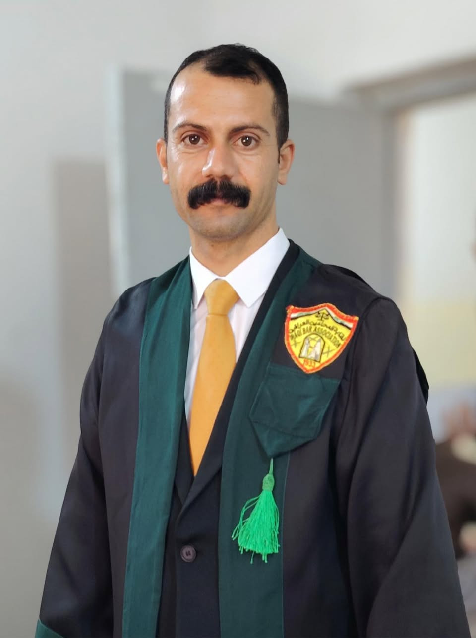 البلوغ هو "إتمام سن السادسة والدخول في السنة السابعة من العمر". وبذلك تكون حضانة المحضونة للاب.

          المحامي
 دكتور سيف الجنابي 
***********.
