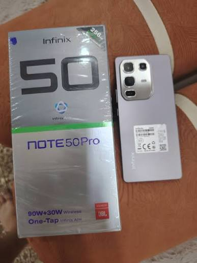 جهاز انفنكس نوت 50 برو
داخليه 24 
ذاكره 256
جهاز بعده حتي ممعرب اخذته 325
قيم باليرضي الله واخذه


**إذا كنت صاحب هذا الإعلان وتريد حذفه لأي سبب، رجاءا أرسل رسالة إلى الدعم الفني**