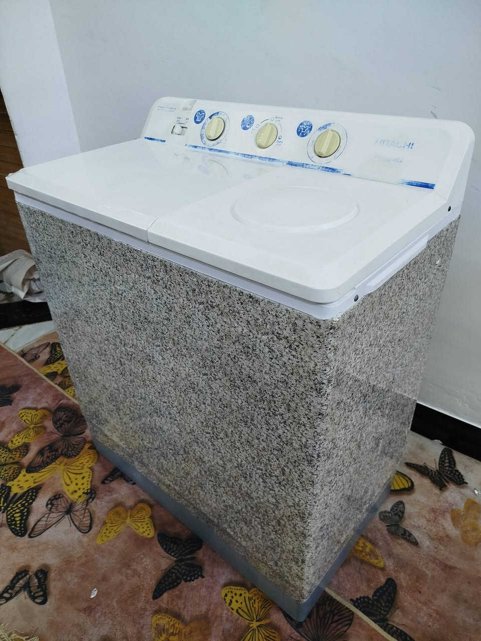 للبيع هيتاشي ياباني حجم 25 كيلو جاهزه غسل وتنشيف مابيه اي نقص سعر 100 مكاني كربلاء حي العامل *********** واتساب وماسنجر موجود ***********
