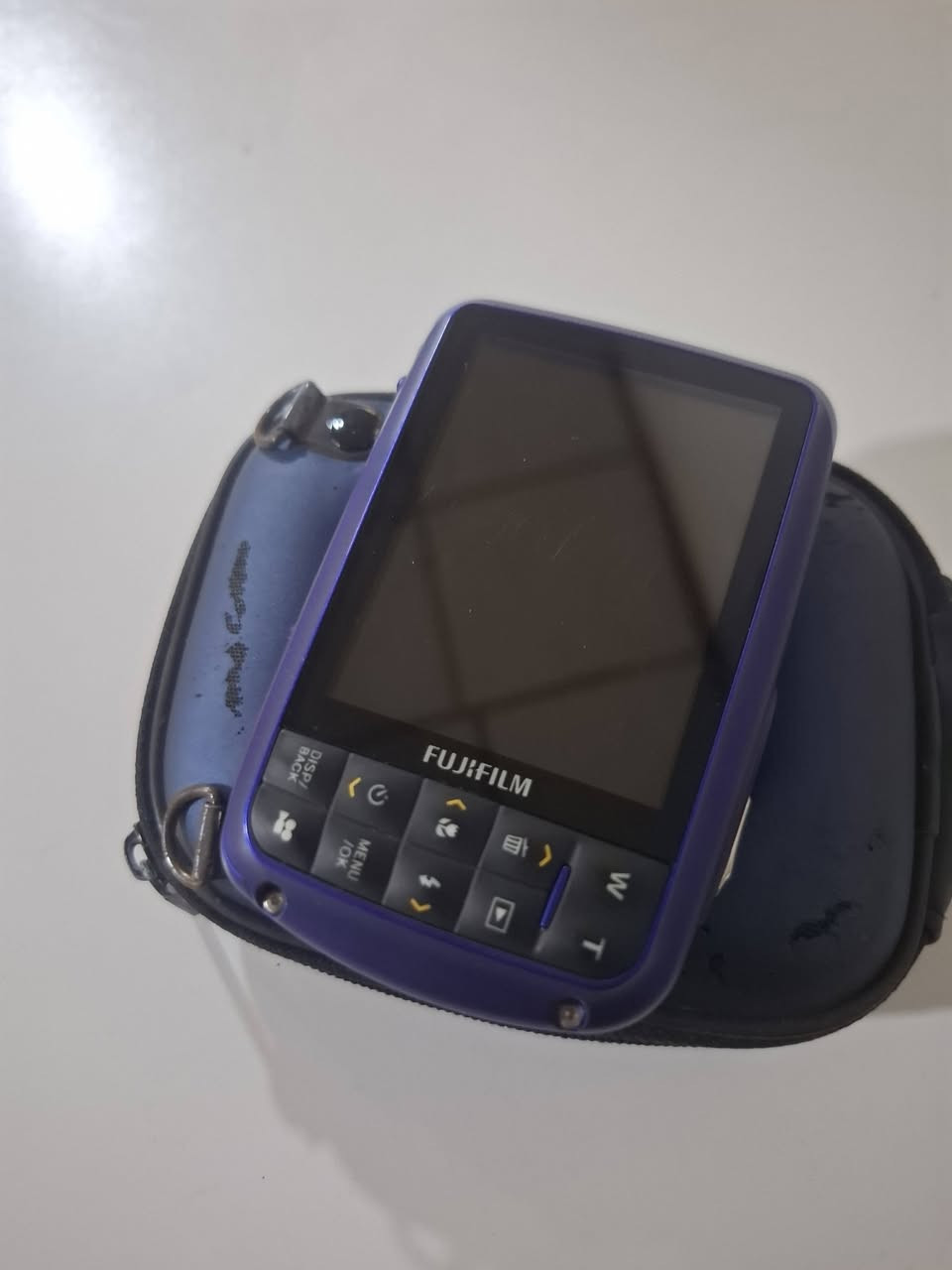 سڵاوی خوا لە هەموو لایەک 👋
ئەم کامێرەی وێنە گرتنە بۆفرۆشتن

زۆر پاکو بێ کێشە شخوتو شکاوی نیە 

کەوڵێکی خۆی لە گەڵدایە 

شەریکەی      FUJIFILM نایاب

نرخی 130معمەلەیە کەم

شوێن  کەلار  -  سمود 
0772 518 84 29
