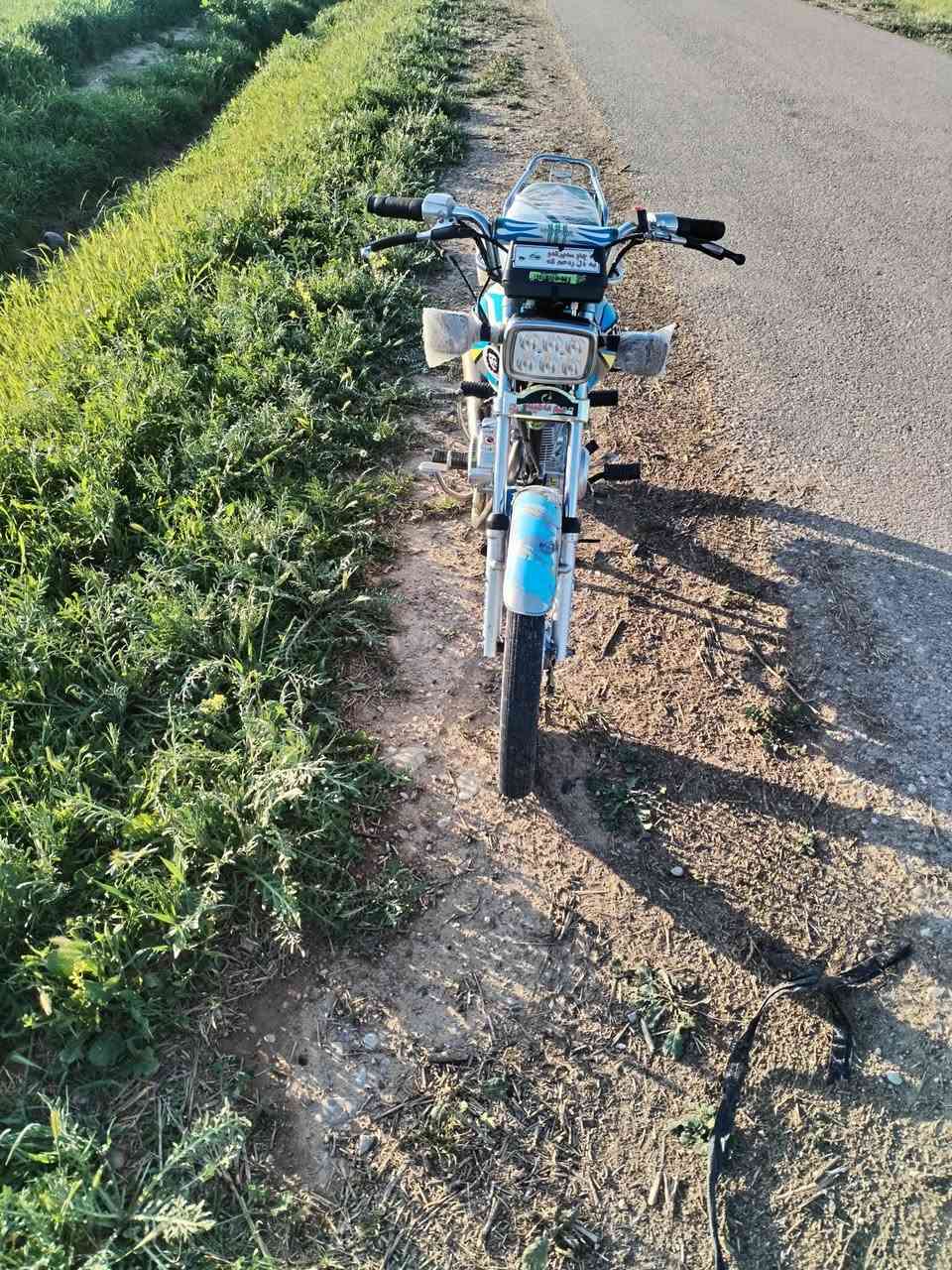 سلام عليكم درجة ال بيع موديل 22نضافه فولل ال مكانك جلولاء شيخ بابا  السعر 525 بيها مجال  قليل  ***********
