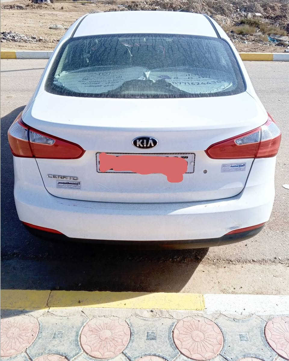 السلام عليكم لبيع او مراوس كيا سيراتو موديل 2014وارد خليجي كفاله من ضربه وتبديل وصبغ محرك 1800دوش لامفتوح ولا ينقص ولاتبخير شرط الفحص رقمه ميسان انكليزي سنويه جديده شرط التحويل ماشيه 100الف حقيقي استخدام شخصي ما مشتغله سياره نص فول حداديه تبريد كير مكينه تدفئه شغاله جاهزه تخم تايرات صاله 15يوم من شاده الله يشهد جاهزه ماذب عليه الف دينار السعر خاص او نتصال متواجد عل نت الشراي يتصل ***********اثير 
***********اسيا مكاني العماره
