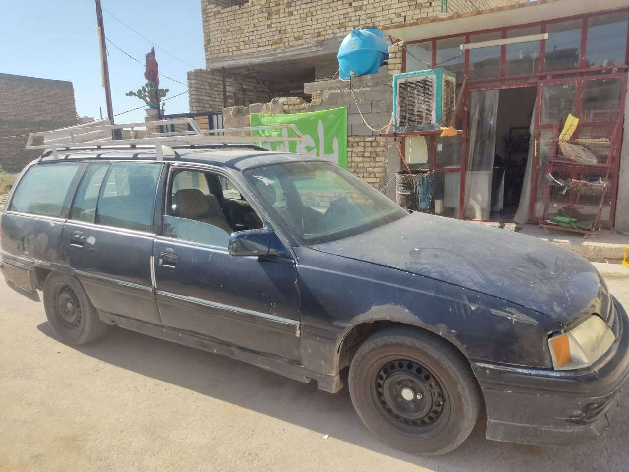 السلام عليكم سيارة وبل ستيشن لبيع موديل91رقم ديلى سعر 35وبيه مجال *********** ومتوفر خاص
