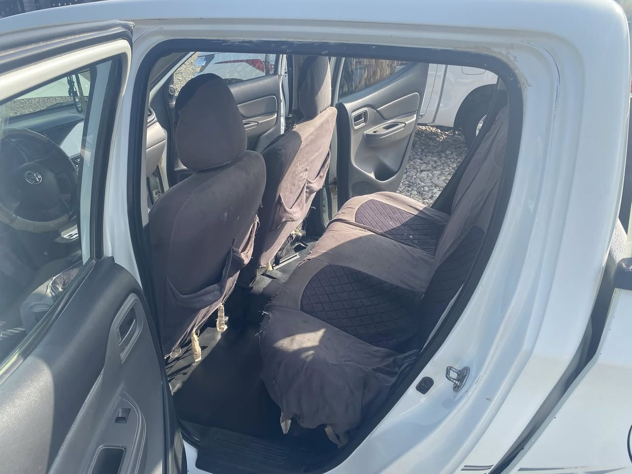 دوج رام للبيع موديل 2017مكفوله كفاله عامه محرك وكير وبدي ما عداء طخه جوه البك لايت وشوف العين ما مسويه رقم ذي قار جديد سنويه ال 2030 ماشيه 194
***********
