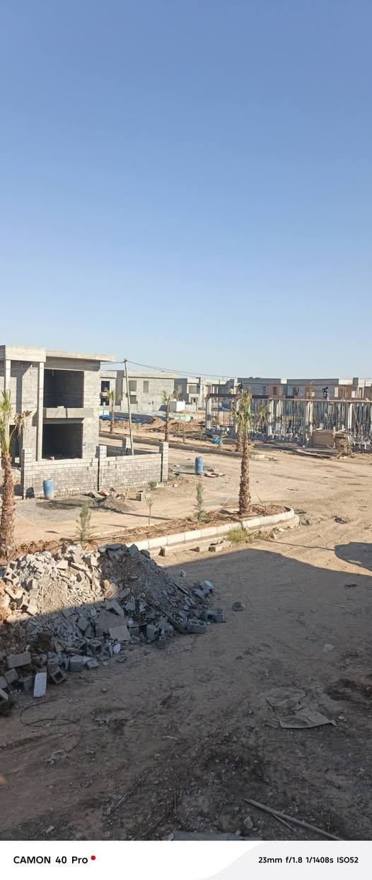 ‏olive city 🌆 
🔹امتلك فيلا احلامك واستثمر معنا
 بمقدمة 3 دفاتر و70 ورقة وبأقسام مريحة بعد الإستلام 🏢🔑
▫️مساحة 250م 
▫️نظام تدفئة مركزيه 
▫️نظام تبريد مركزي 
▫️واجهة عازل فيلين 
🔹لمعرفة جميع التفاصيل تواصلوا معنا 
***********
🔹🔹🔹🔹🔹🔹🔹
ئۆلیڤ سیتی 🌆

خاوەنی ڤێلای خەونەکانت بە و لەگەڵ ئێمە وەبەرهێنان بکە!

بە پارەی پێشەکی بە بڕی ٣٧٠ هەزار دیناری عێراقی و شوقەی ئارام لە دوای داگیرکردن. 🏢🔑

▫️ڕووبەری: 250 مەتر چوارگۆشە
▫️گەرمکەرەوەی ناوەندی
▫️ساردکردنەوەی ناوەندی
▫️ڕووبەری ڤینێل ئیزۆل کراو

بۆ هەموو وردەکارییەکان پەیوەندیمان پێوە بکەن.
***********
