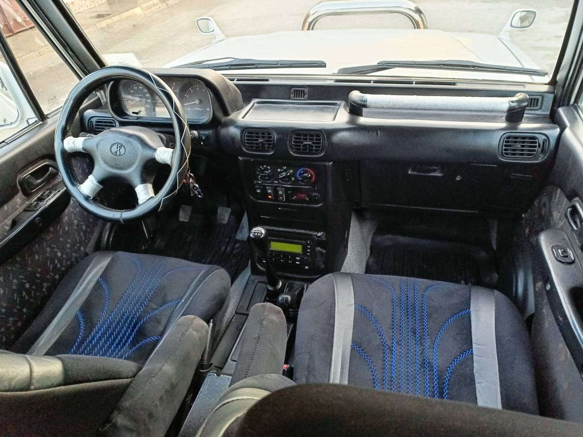 گالوبەر مۆدێل ٢٠٠٠ ئاڕم پلاستیک سلێمانی هەرزەی تازە  *********** ئاڕمی بێ غەڕامە یە بەشەرتی ئەوەلیاتوو مەفرەزە گێڕ مەکینە وەرگەڕاو بڕاوە موس دەحم لێدراوی مەکینە بەخی سێ هەزارە سەقف بەرزە  تەقەو ڕەقەی بەشەرت هەرچوار تای تازەیە بەسپێرەوە دەبڵ ئەکسل بەشەرت کامل ناوگێچەنی بەشەرت پاوەرو جام کارەبا ماڵی دۆستە بۆیاغی تەنیا دوپارچەیە بێدەحم لێدراوی  چۆن لەشەریکە دەر چوە ئاوا خاوێن ماوەتەوە ماڵی دۆستە سعری قفڵ ٣٩ گەڵا
ڕ *********** ڤایبەر واتسئاپ لەسەر کۆڕەکە *********** رانية, السليمانية
