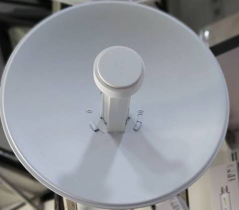 منظومة انترنيت متكامله نانو بور بيم ام 5 وراوتر وشرط الشغل وكلهن نظيفات كلش گبل تفعل اي خلل يرجعن
***********
السعر 90 وبيهن مجال
