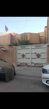 مشتمل للايجار 100متر ارضي غرفه نوم ومطبخ واستقبال وخدمات كامله بحي الت...
