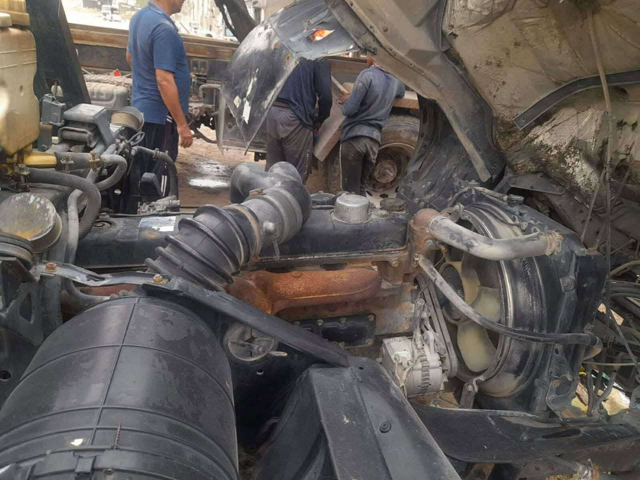 للبيع فوسه موديل 97موديل. قلاب بلاد 
بسمي مداور دولي ثاني يوم رقم دولي 180وبيه مجال
***********
