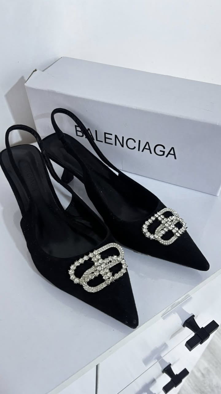 توصيل البصرة فقط حذاء قياس ٣٩ سعر ٢٠ الف حقيبه سعر ٢٠ الف


**إذا كنت صاحب هذا الإعلان وتريد حذفه لأي سبب، رجاءا أرسل رسالة إلى الدعم الفني**