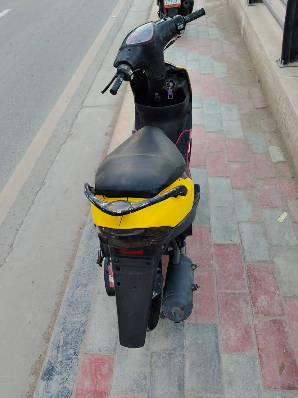 ماكس عدله ياباني 
محرك 49
نكره سلف 
محرك ناعم ماينسمع 
كلجهه الكدام تعبان فقط
سعرهه450 وبيه مجال بصيط 
نضافه احله من الصور للستفسار ***********
