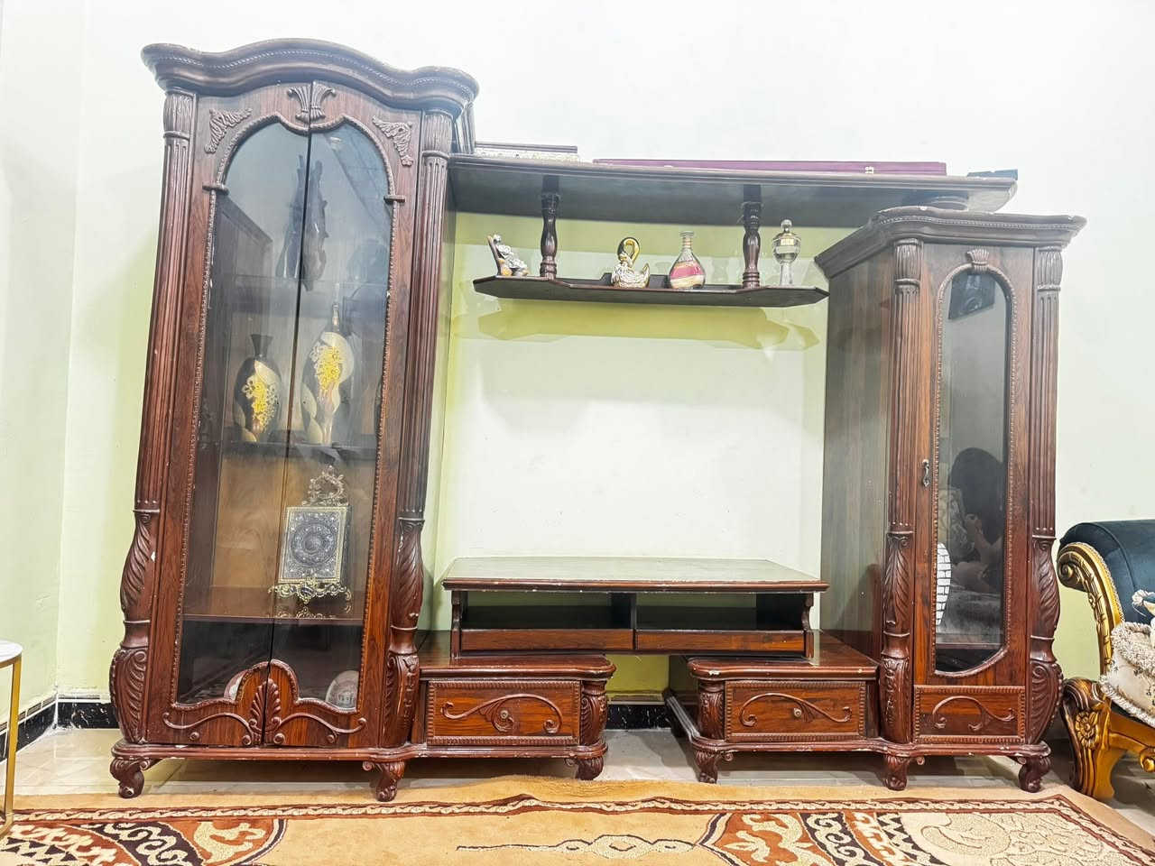 يونت Tv للبيع
معرض للتلفاز
موديل حديث خشب قوي جدا
السعر 225
للاستفسار التواصل على الخاص 
العنوان شط العرب الحوطة


**إذا كنت صاحب هذا الإعلان وتريد حذفه لأي سبب، رجاءا أرسل رسالة إلى الدعم الفني**