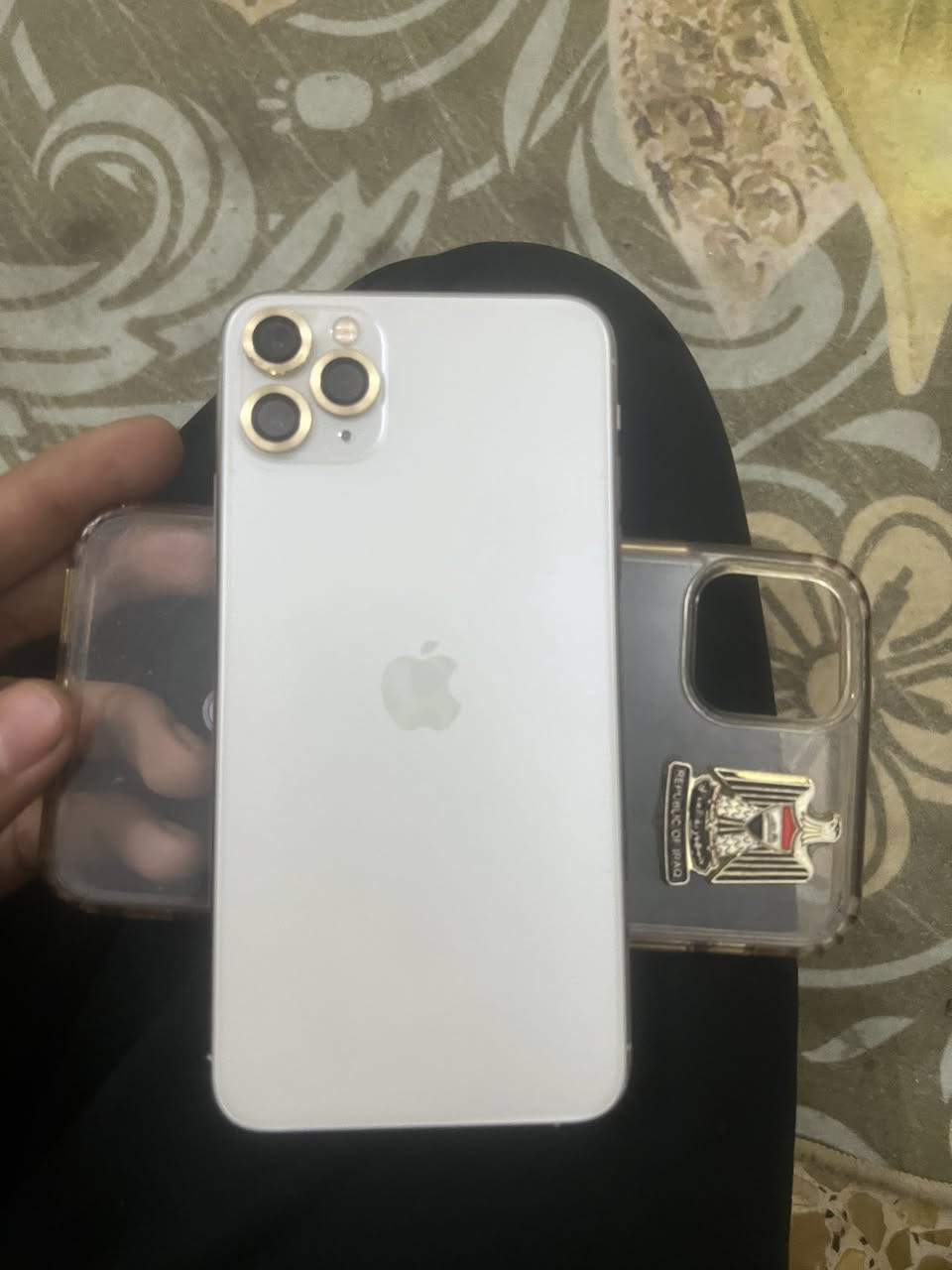 ايفون ١١ برو ماكس للبيع نضيف مبدل فقط شاشه بلاديه مكاني بصره قبله ***********
