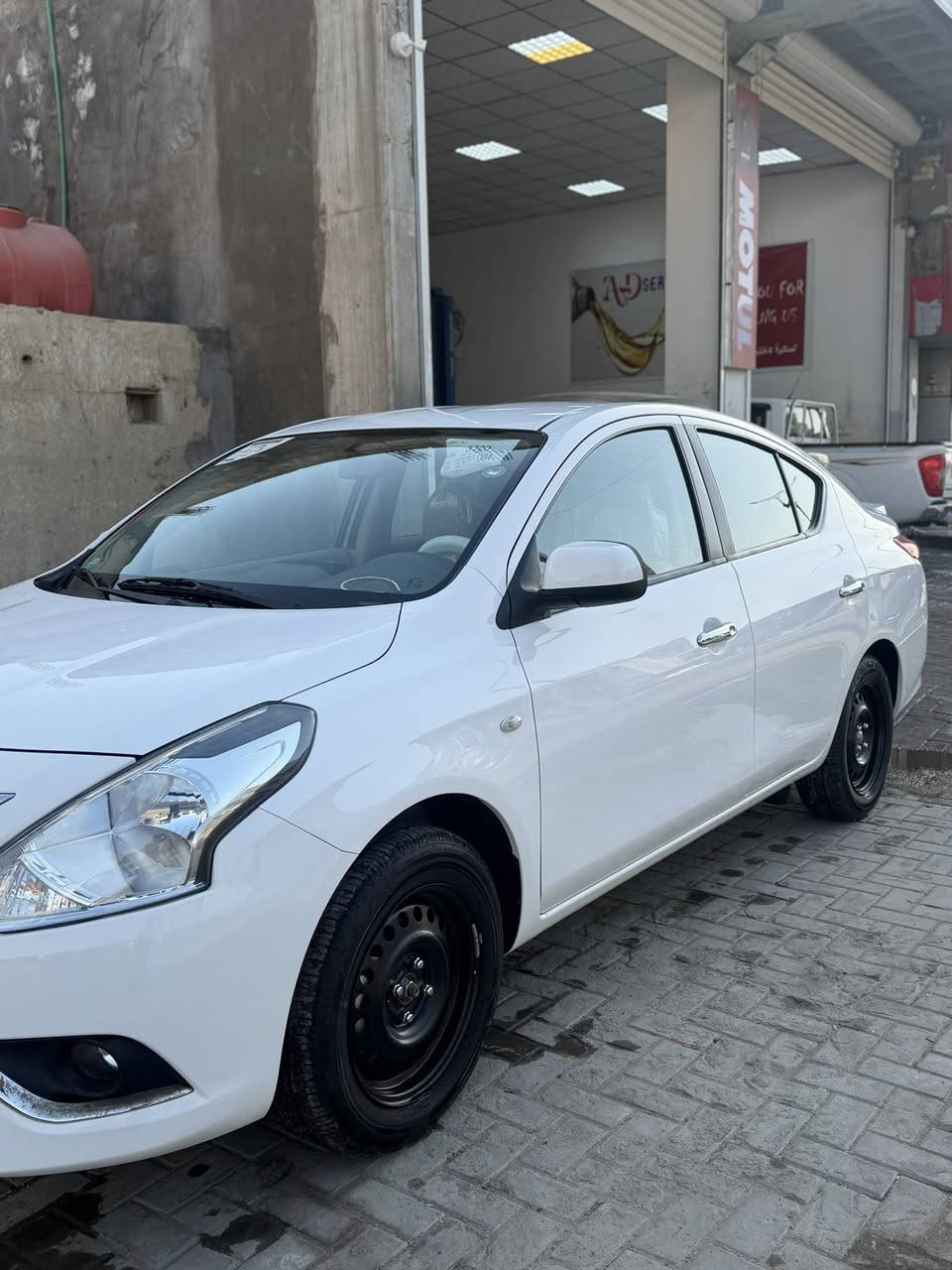 سلام عليكم نيسان سني هندي ضمان السور 
السيارة كفالة من زلغ 
الشباج الجديد بأسم شركة لولو الاعتماد
ماشية35الف سيارة بعدهي بوضع شركة
العنوان البصرة ***********
